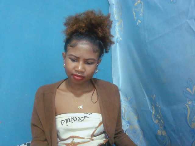 Sylvia6 live cam on BongaCams