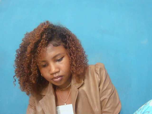 Sylvia6 live cam on BongaCams