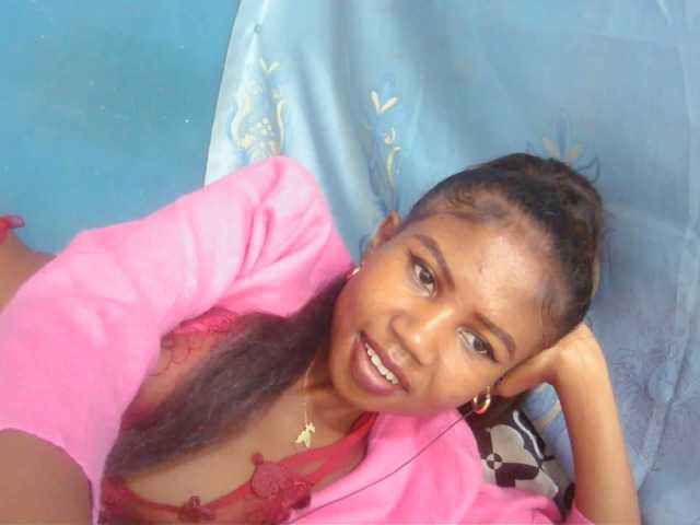 Sylvia6 live webcam show