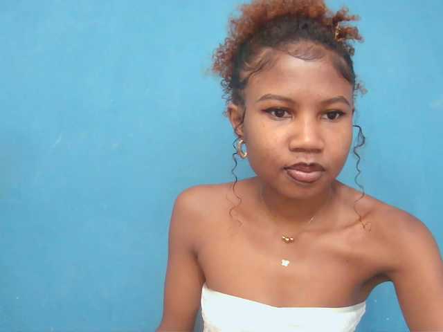Sylvia6 live cam on BongaCams