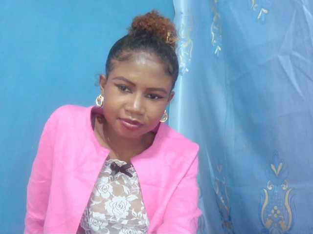 Sylvia6 live cam on BongaCams