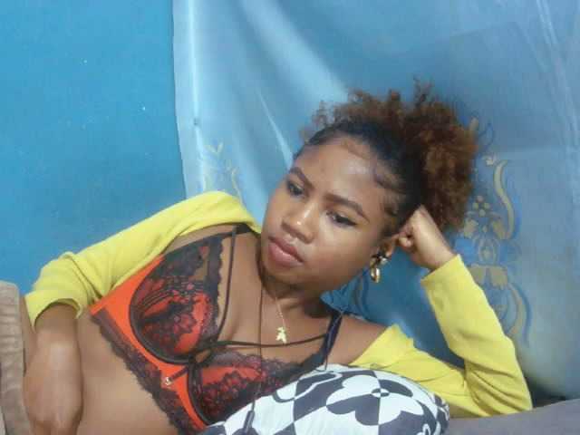 Sylvia6 live cam on BongaCams