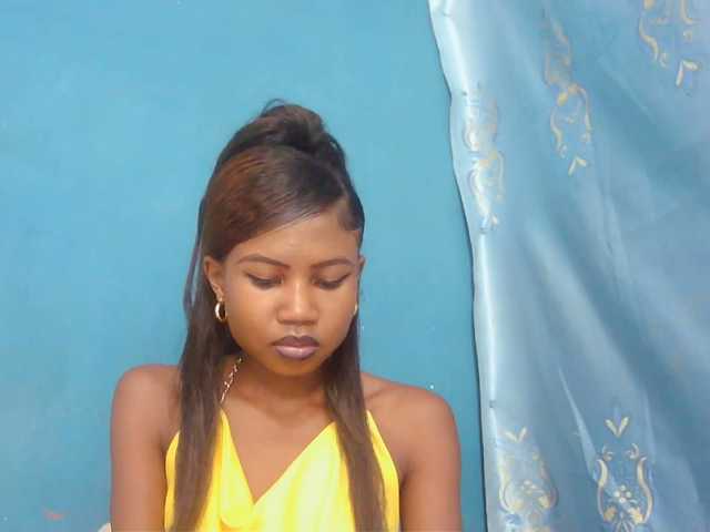 Chat with Sylvia6 live cam