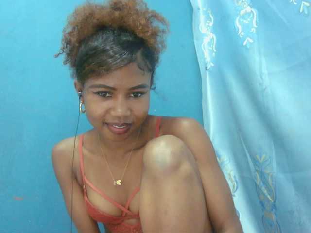 Sylvia6 live cam on BongaCams