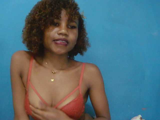 Sylvia6 live cam on BongaCams