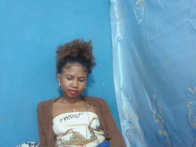 Sylvia6 live cam on BongaCams