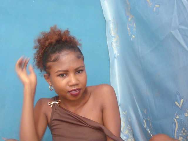 Sylvia6 live cam on BongaCams