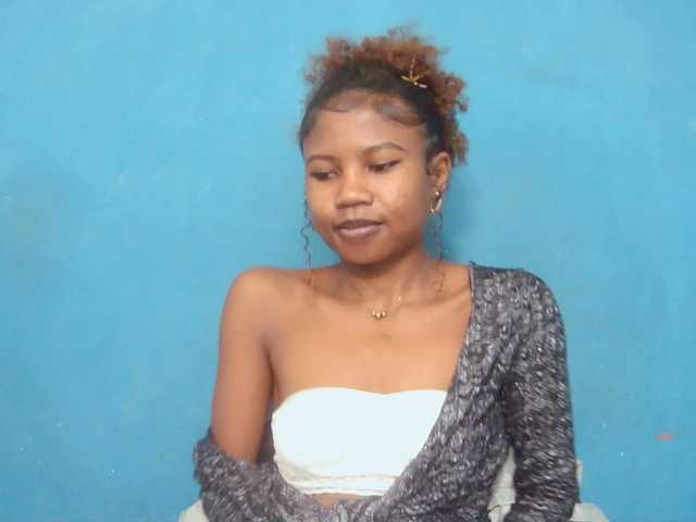 Sylvia6 live cam on BongaCams