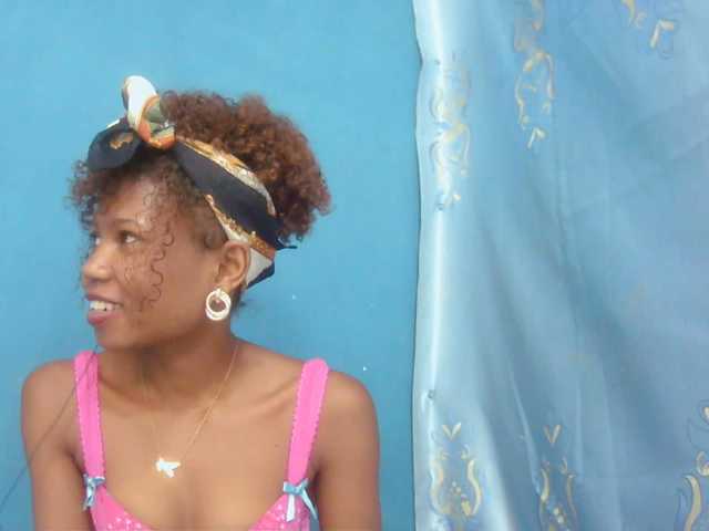 Sylvia6 live cam on BongaCams