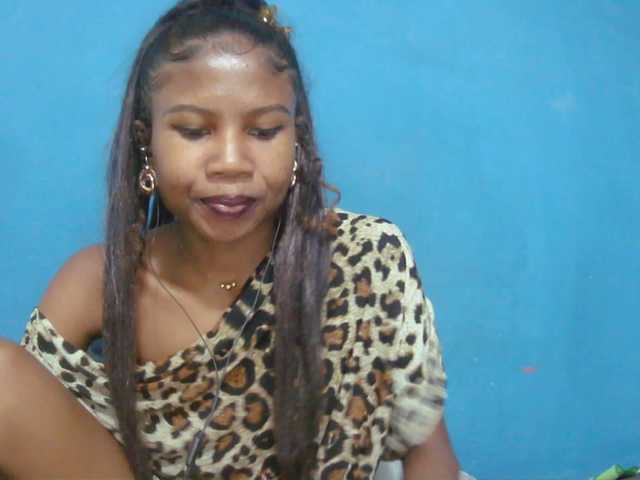 Sylvia6 live cam on BongaCams