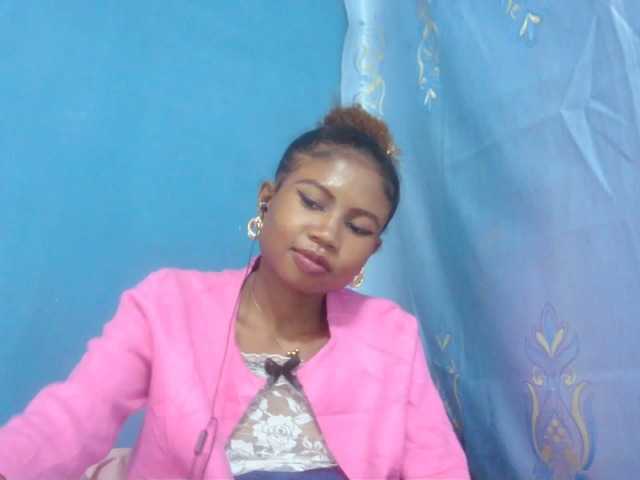 Sylvia6 live cam on BongaCams