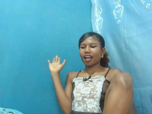 Sylvia6 live webcam show