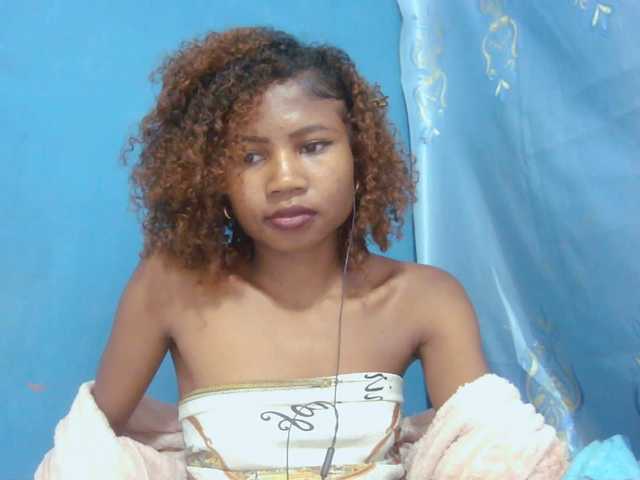 Sylvia6 live cam on BongaCams