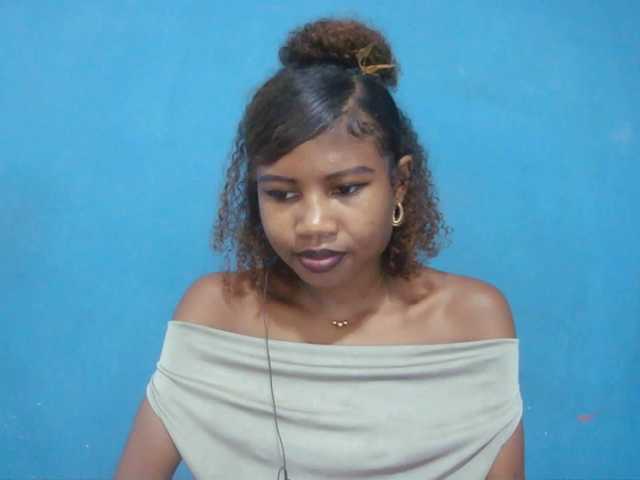 Sylvia6 live cam on BongaCams