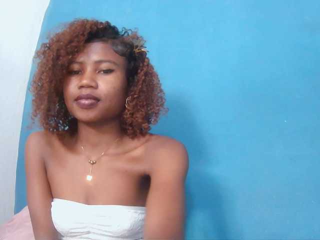 Sylvia6 live cam on BongaCams