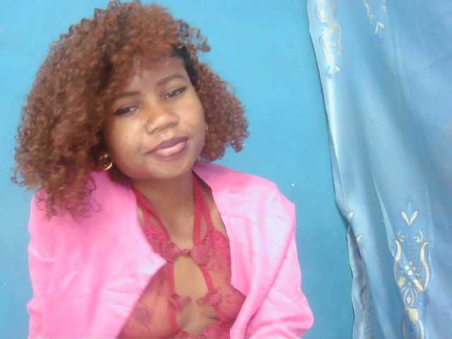 Sylvia6 live cam on BongaCams