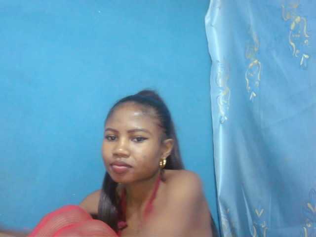 Sylvia6 live webcam show