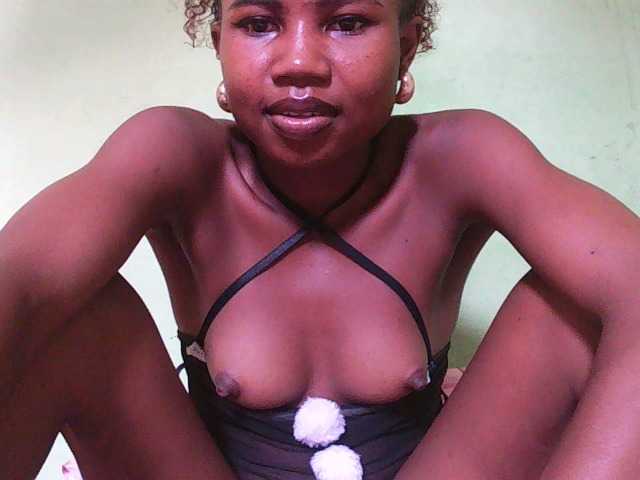 Sylvia6's BongaCams show and profile