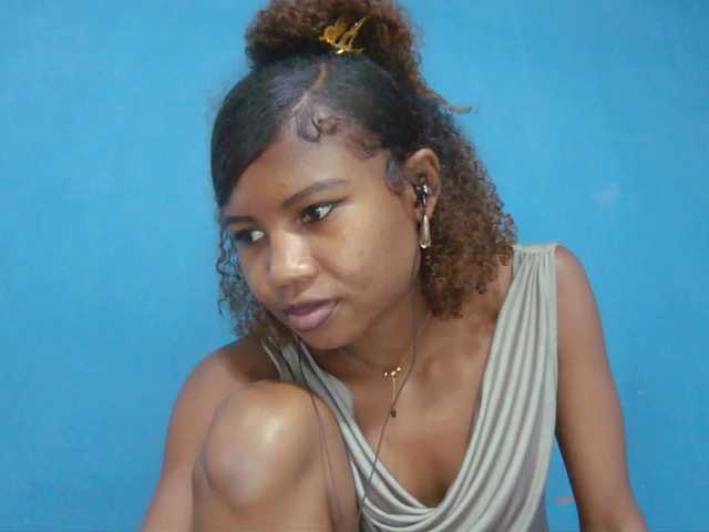 Sylvia6 live cam on BongaCams