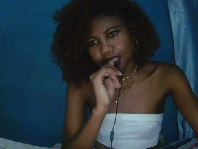 Sylvia6 live cam on BongaCams