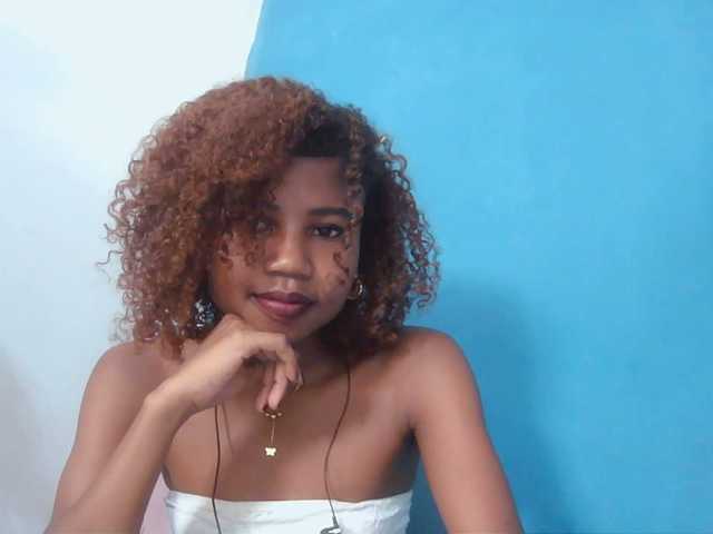 Sylvia6 live cam on BongaCams