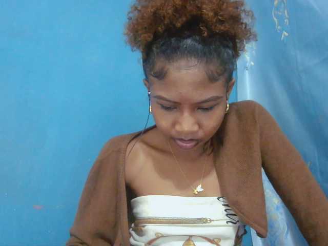 Sylvia6 Live-Cam auf BongaCams