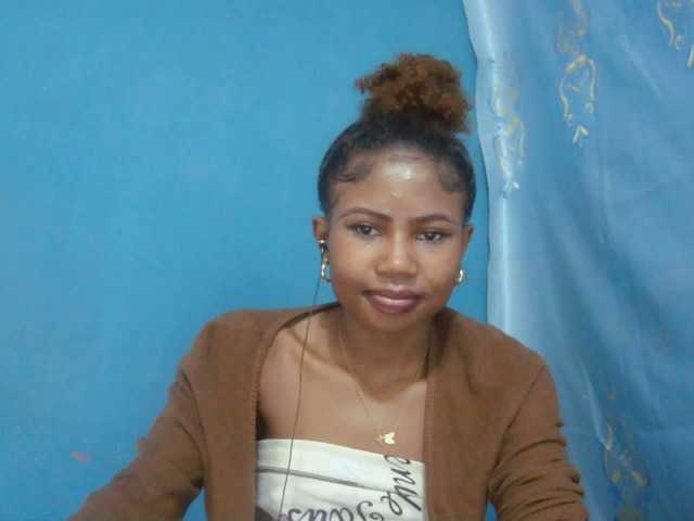 Sylvia6 live cam on BongaCams