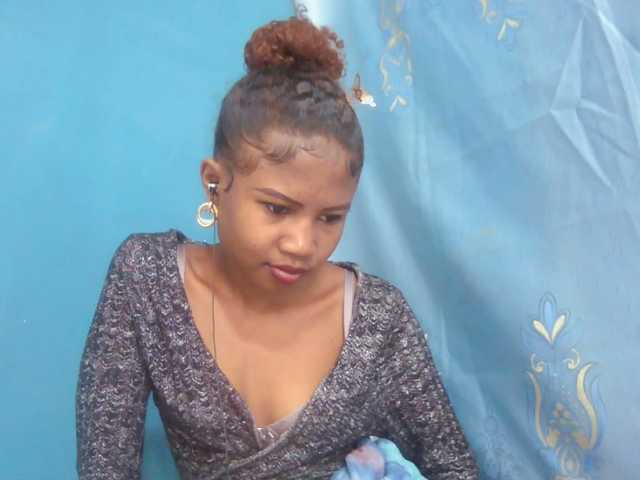 Sylvia6 live cam on BongaCams