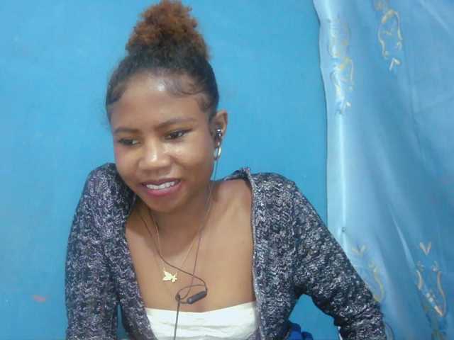 Sylvia6 live cam on BongaCams