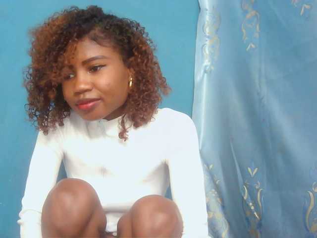 Sylvia6 live cam on BongaCams