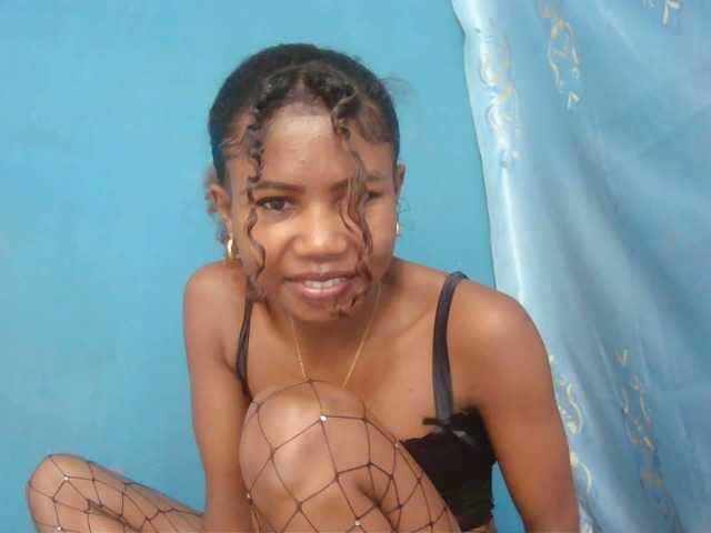 Sylvia6 live webcam show