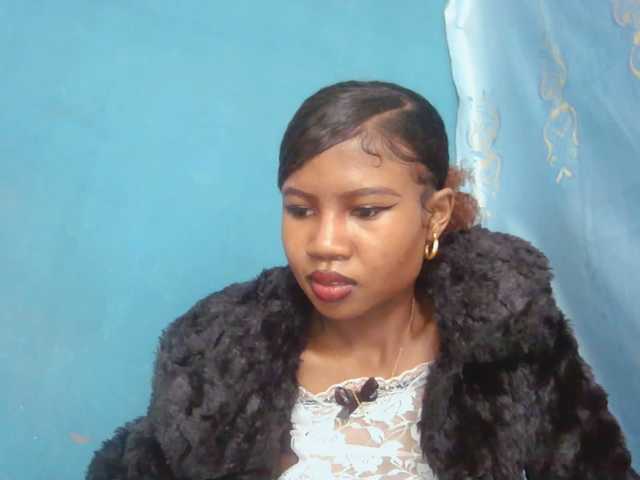 Sylvia6 live webcam show