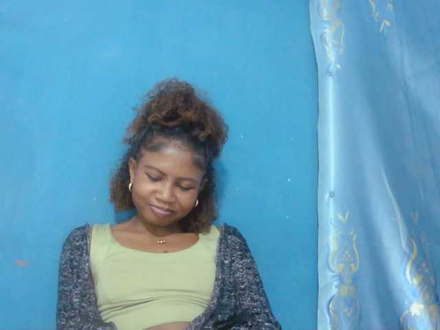 Sylvia6 live cam on BongaCams