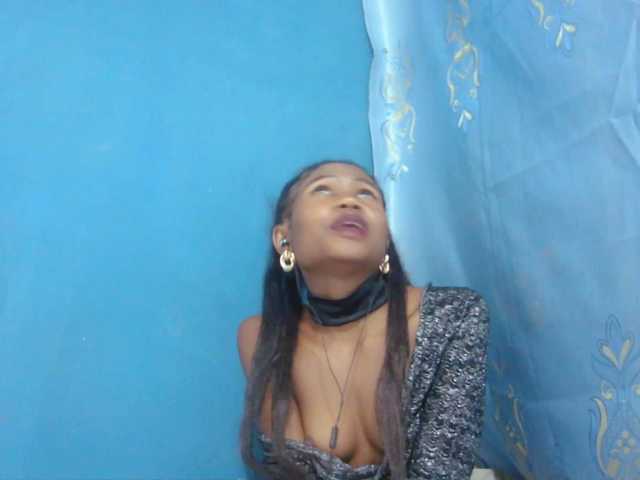 Sylvia6 live cam on BongaCams