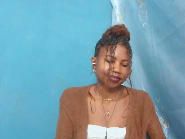 Sylvia6 live cam on BongaCams