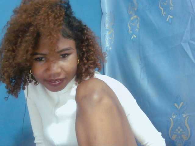 Sylvia6 live cam on BongaCams