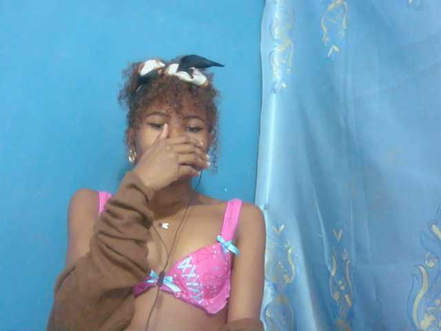 Sylvia6 live cam on BongaCams