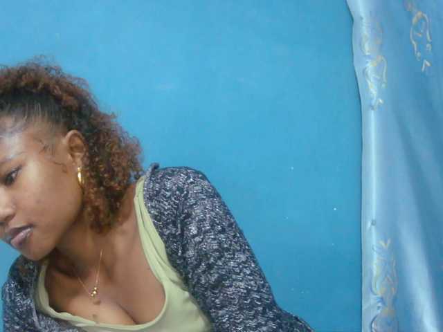 Sylvia6 live cam on BongaCams
