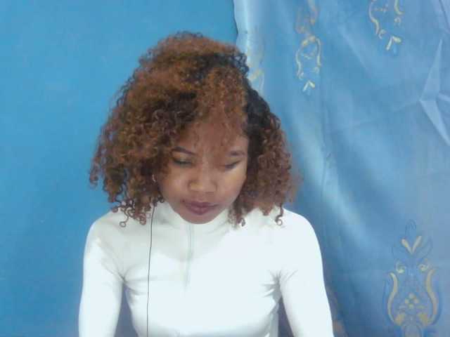 Sylvia6 live webcam show