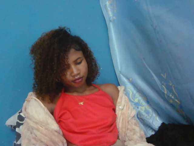 Sylvia6 live cam on BongaCams