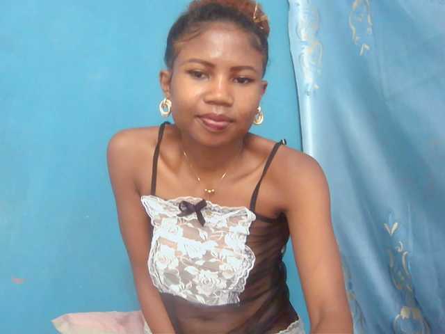 Sylvia6 live cam on BongaCams