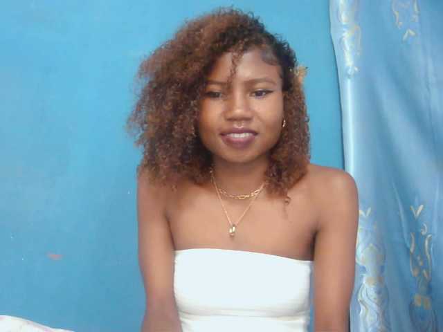Sylvia6 live cam on BongaCams