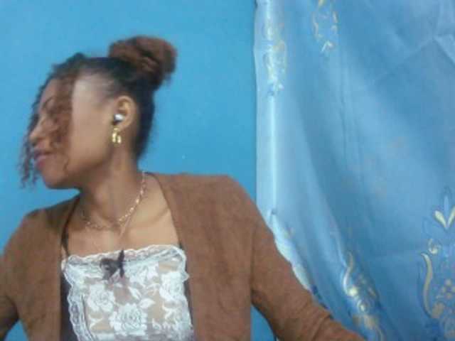 Sylvia6 live cam on BongaCams