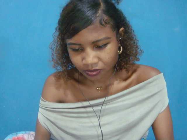 Sylvia6 live cam on BongaCams