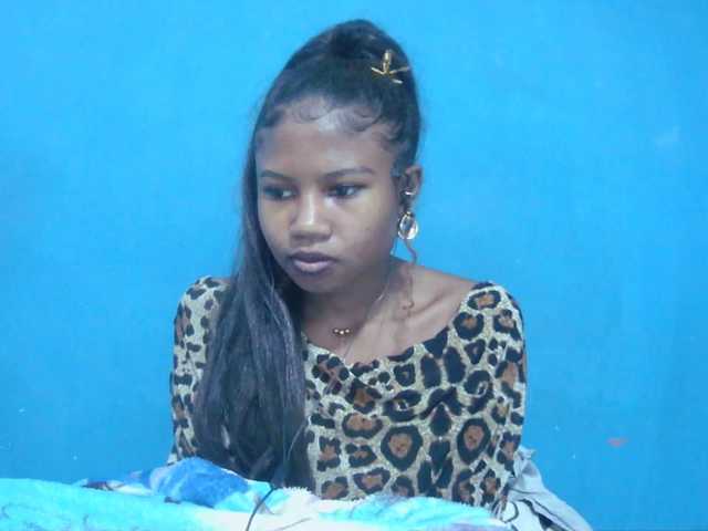 Sylvia6 live cam on BongaCams