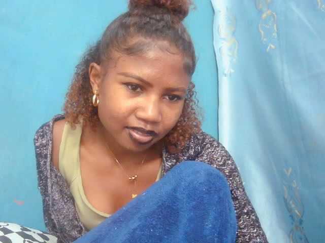 Sylvia6 live cam on BongaCams