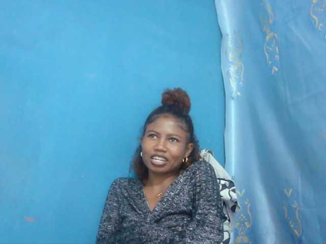 Sylvia6 live cam on BongaCams