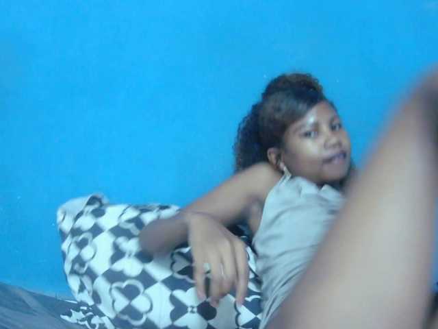 Sylvia6 live cam on BongaCams