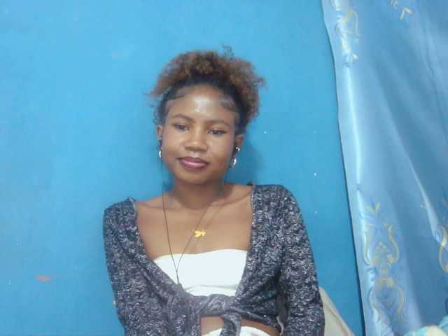 Sylvia6 live cam on BongaCams
