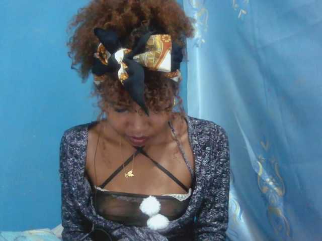 Sylvia6 live webcam show